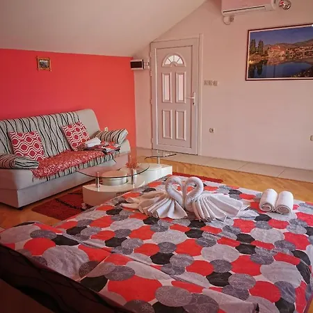 Apartment Miljanovic *